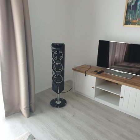 Seven days Smíchov Appartement Praag Buitenkant foto